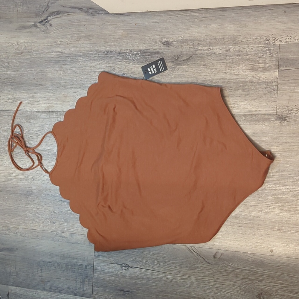 Express One Piece Scalloped Thong Bodysuit NWT - Picture 1 of 6